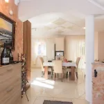 Villa Emily